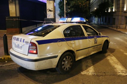 Εκρυβαν ένα κιλό κόκα πίσω από εικόνα της Παναγίας