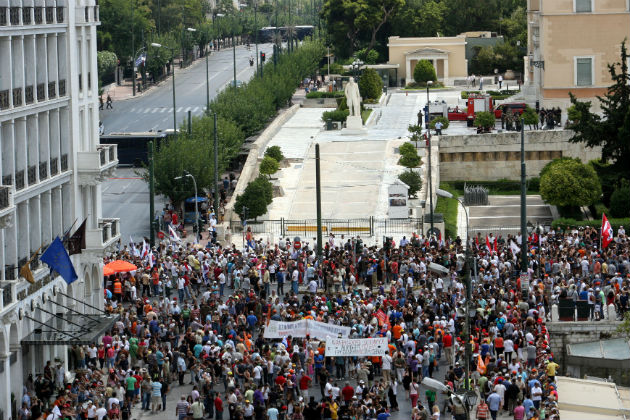 Απεργιακό μπαράζ κατά του πολυνομοσχεδίου
