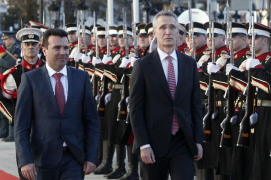 «Χωρίς λύση στο όνομα δεν έχει ΝΑΤΟ»