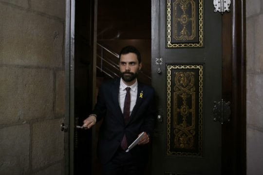«Φρένο» στον διορισμό Πουτζντεμόν μετά τις απειλές Ραχόι