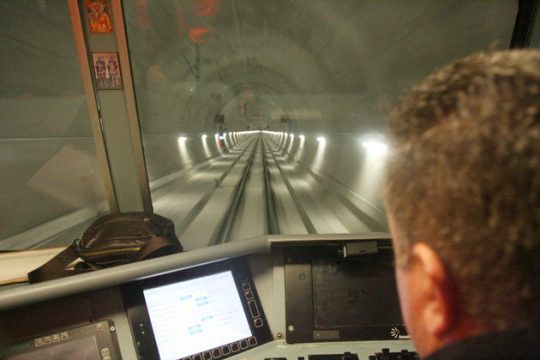 4,5 ώρες λίγα χρόνια πριν ◇ 6 ώρες και βάλε σήμερα ◇  3,20 ώρες από τον Ιούνιο