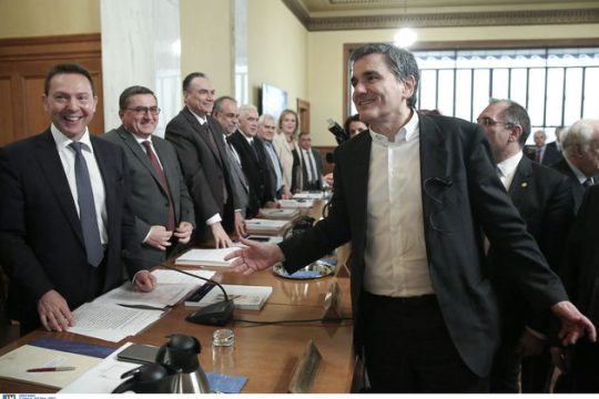 Ετοιμάζεται η επιστολή προς το ΔΝΤ