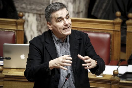 Γλυκοκοιτάζουν το «μαξιλάρι» των 20 δισ.