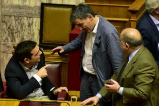 Στη Βουλή τα 70 προαπαιτούμενα