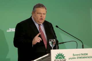 «Φροντιστήριο» Βενιζέλου στην αντιπολίτευση για την ΠΓΔΜ