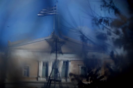 Στο προσκήνιο ξανά χρέος, αλλά και εποπτεία