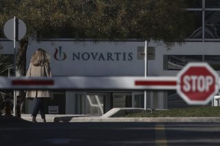 Καταγγέλλουν κουκουλοφόρους και βλέπουν νέο βρόμικο ’89