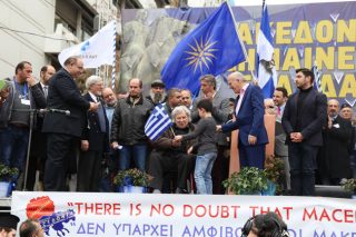 Η κυβέρνηση τον αποδοκίμασε, η Δεξιά τον αποθέωσε