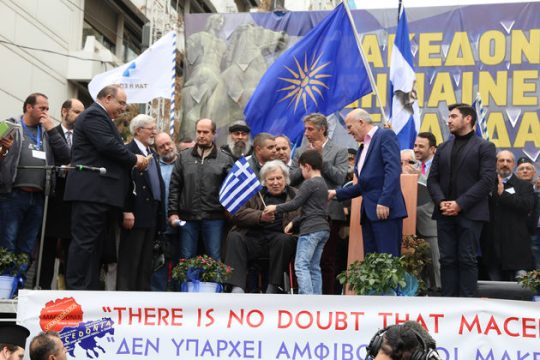 Η κυβέρνηση τον αποδοκίμασε, η Δεξιά τον αποθέωσε