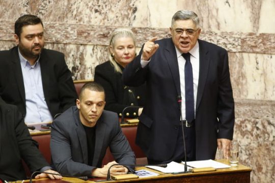 Ναζιστική υστερία από τη Χρυσή Αυγή για το Μακεδονικό