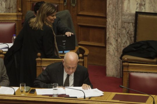 «Σε δύσκολες περιόδους δεν ανεχόμαστε προνόμια»