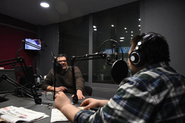 Στο κόκκινο ο «105,5»