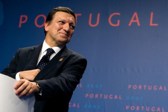 Λόμπινγκ στις Βρυξέλλες για λογαριασμό της Goldman Sachs κάνει ο Μπαρόζο