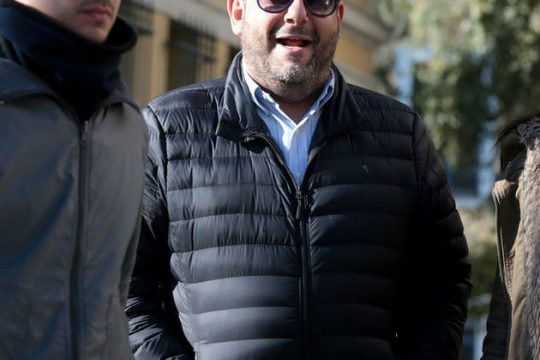 «Ψηλά τα χέρια…» είπαν στον Στέλιο Διονυσίου οι αστυνομικοί