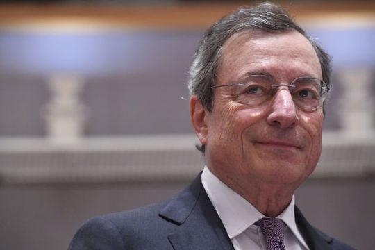 Πίσω από κανόνες «κρύβεται» ο Ντράγκι για το θέμα της Λετονίας