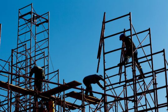 ΟΟΣΑ: Οι Έλληνες πρώτοι σε ώρες εργασίας στην Ευρώπη