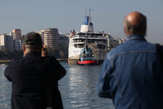 Υπό άκρα μυστικότητα αποβιβάστηκαν στο λιμάνι του Πειραιά οι 17 Τούρκοι