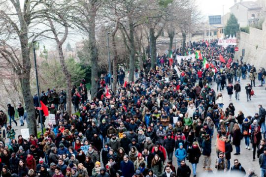 Χιλιάδες Ιταλοί είπαν «όχι» στον ρατσισμό