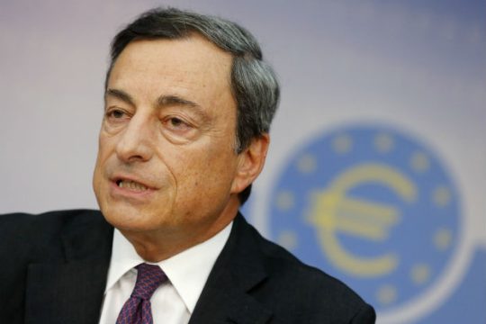Ντράγκι: Καμία αντιπαράθεση με Τσακαλώτο