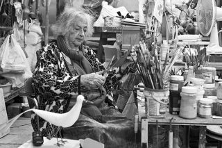 Αντισυμβατική και στα 95 της