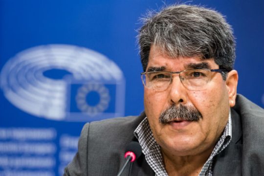 Συνελήφθη στην Πράγα κορυφαίος Κούρδος πολιτικός