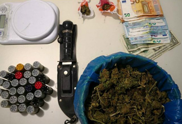 Σύλληψη στα Χανιά για κατοχή ναρκωτικών και όπλων