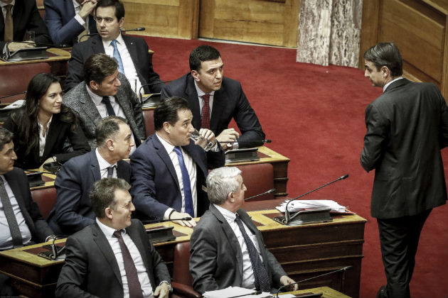 Νέα επεισόδια στην κόντρα και στο βάθος Άδωνις