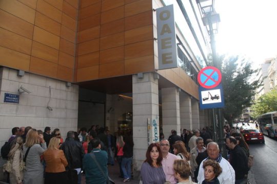 Πήραν τοις μετρητοίς τη ρύθμιση για τις δόσεις