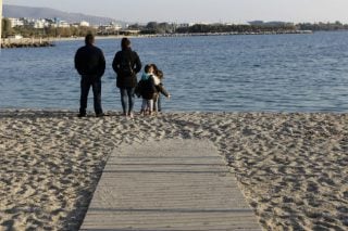 Επιβιώνουν με περικοπές