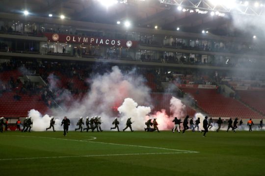 Σε μπελάδες κι επισήμως ο Ολυμπιακός