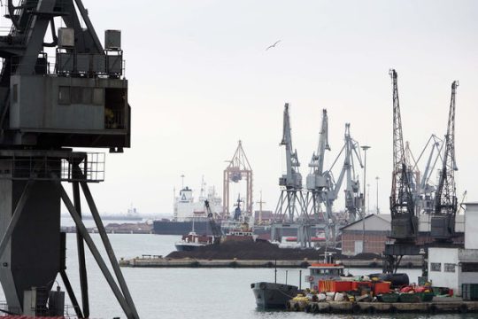 Έπεσαν οι υπογραφές και οδεύει προς Βουλή η ιδιωτικοποίηση του ΟΛΘ