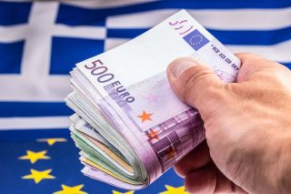 Πετυχημένο από τα… αποδυτήρια το 7ετές ομόλογο