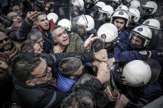 ΟΤΑ: στη Δικαιοσύνη για τους σταθμούς