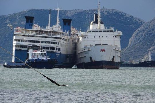 Παροπλισμένα κι ανεξέλεγκτα
