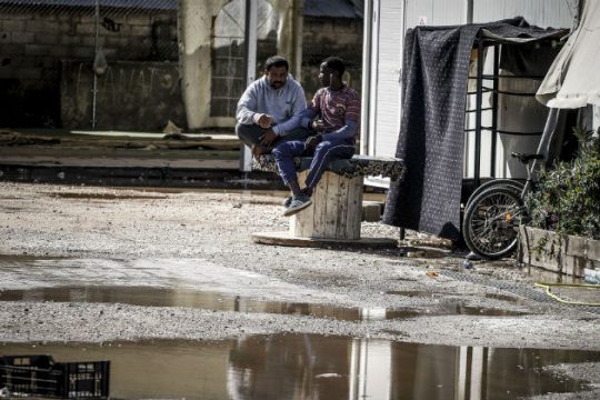 «Ο γεωγραφικός περιορισμός προσφύγων παραβιάζει το σεβασμό στον άνθρωπο»