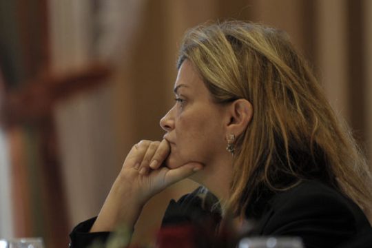 Η μπάλα στην εξέδρα