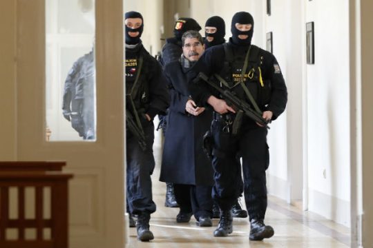 Μοσλέμ, όπως λέμε Οτσαλάν;