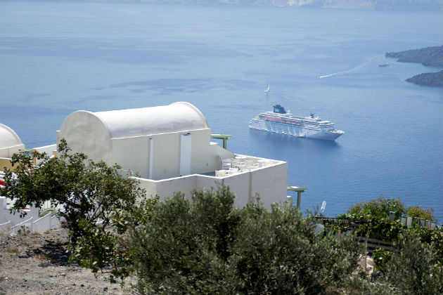 «Πόλεμος» για τα δρομολόγια του Αιγαίου