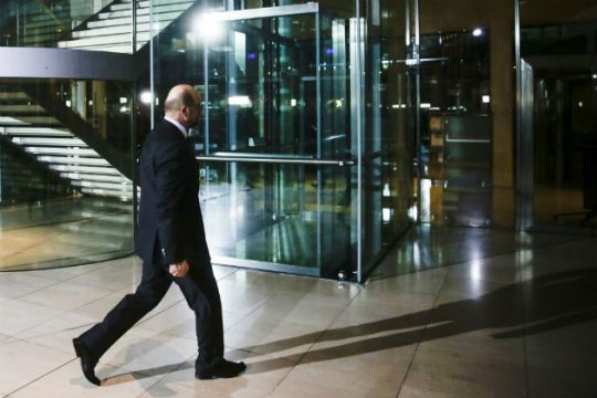 Οι ακροδεξιοί μπροστά από τους σοσιαλδημοκράτες