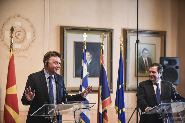 Αθήνα, Σκόπια δείχνουν τον δρόμο