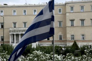 Πατριώτες, εθνίκια, κουκουλοφόροι