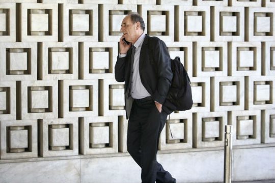Επί τάπητος όλα τα «αγκάθια»