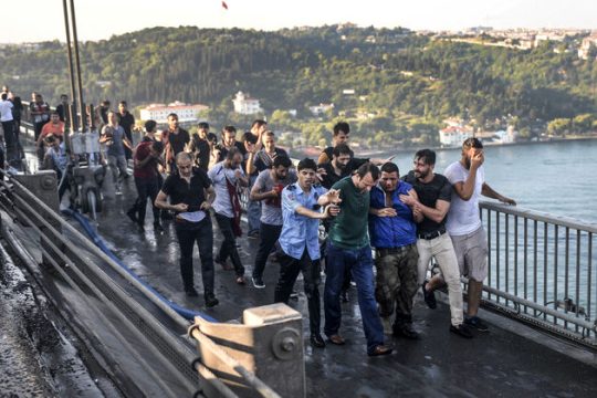 Αντιλαλούν οι φυλακές…