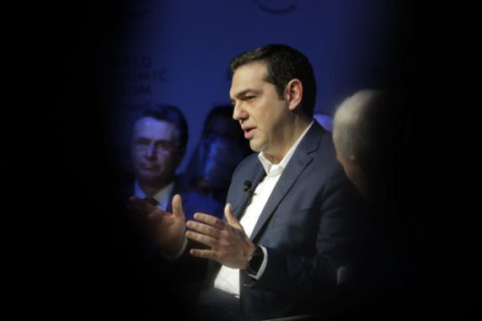 «Ειδικές σχέσεις της οικονομικής ελίτ με στελέχη του παλαιού συστήματος»