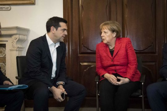 Τηλεφωνική επικοινωνία Τσίπρα-Μέρκελ