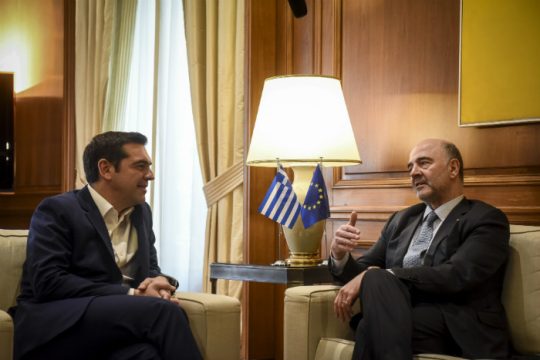 Μοσκοβισί: Συνολική συμφωνία το καλοκαίρι για έξοδο και χρέος