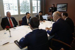 Oλο και πιο κοντά Αθήνα – Τίρανα, ο Ράμα ρίχνει τους «τσάμικους» τόνους