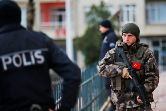 Μπαράζ συλλήψεων ξανά στην Τουρκία