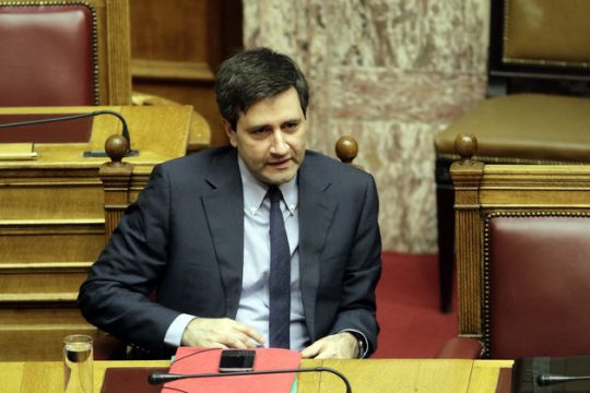 «Ξεπαγώνει» η μισθολογική εξέλιξη των εργαζομένων στο Δημόσιο