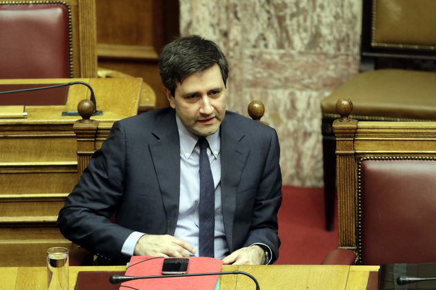 «Ξεπαγώνει» η μισθολογική εξέλιξη των εργαζομένων στο Δημόσιο